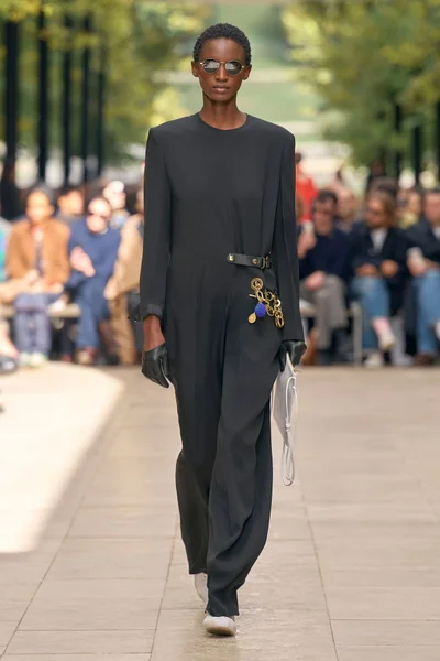 Look 52